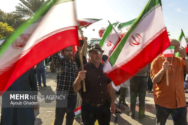 راهپیمایی ۲۲ بهمن در کیش