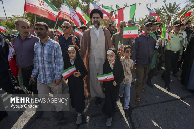 راهپیمایی ۲۲ بهمن در کیش