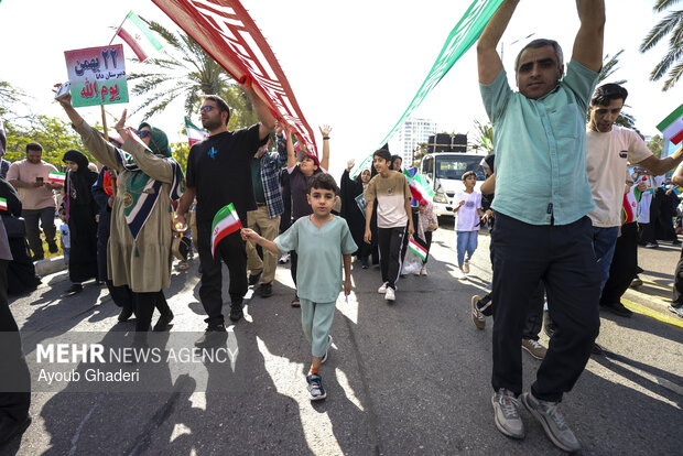 راهپیمایی ۲۲ بهمن در کیش