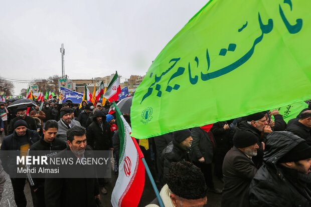 راهپیمایی ۲۲ بهمن در زنجان