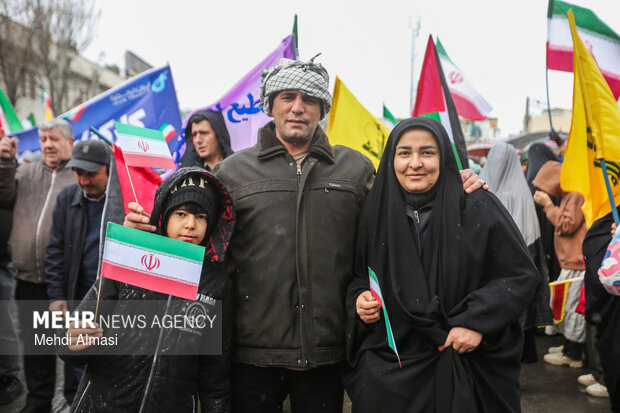 راهپیمایی ۲۲ بهمن در زنجان