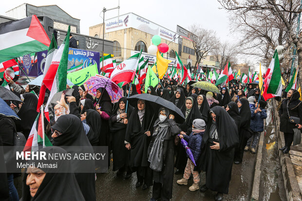 راهپیمایی ۲۲ بهمن در زنجان