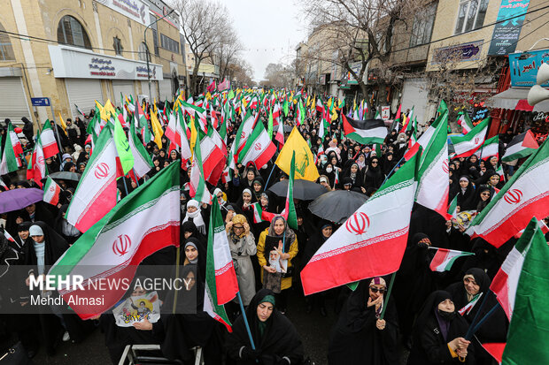 راهپیمایی ۲۲ بهمن در زنجان