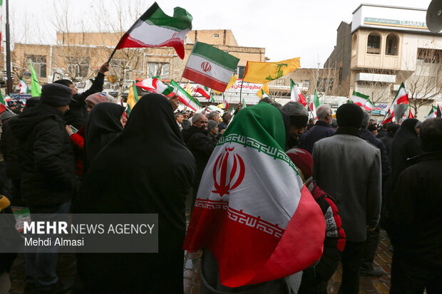 راهپیمایی ۲۲ بهمن در زنجان