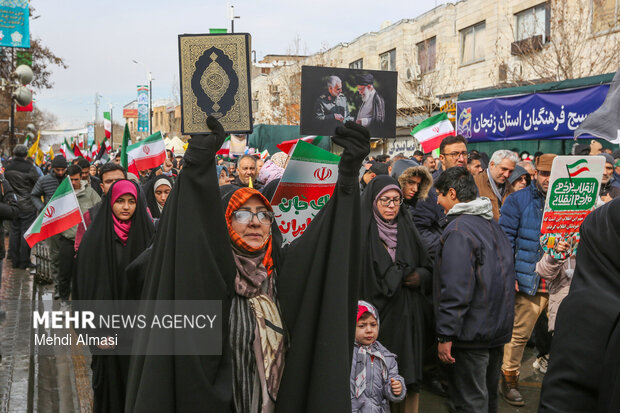 راهپیمایی ۲۲ بهمن در زنجان
