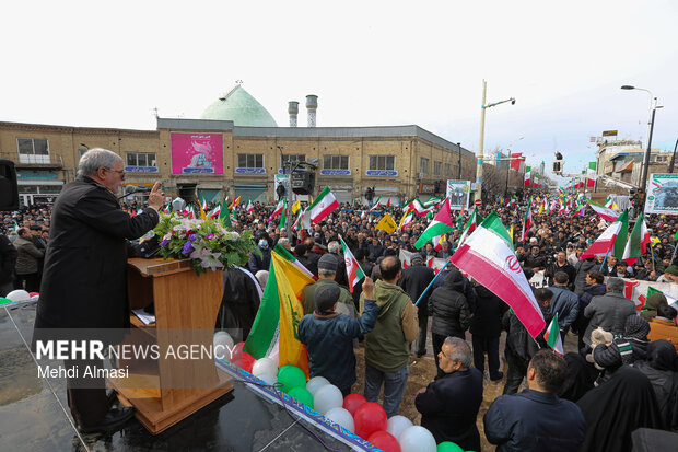 راهپیمایی ۲۲ بهمن در زنجان