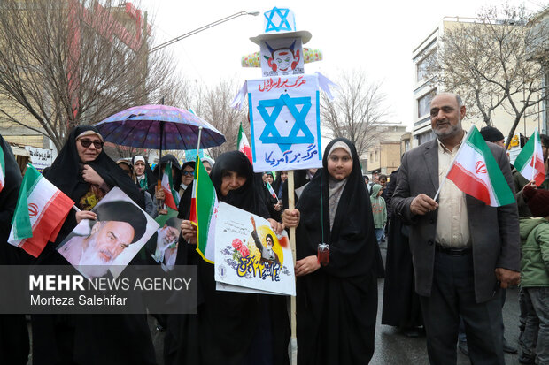راهپیمایی ۲۲ بهمن در شهرکرد