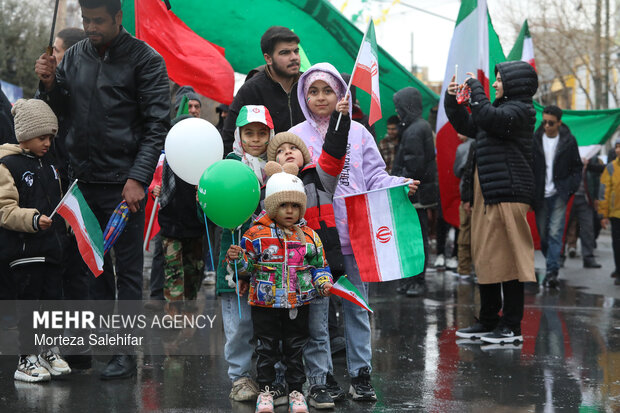 راهپیمایی ۲۲ بهمن در شهرکرد
