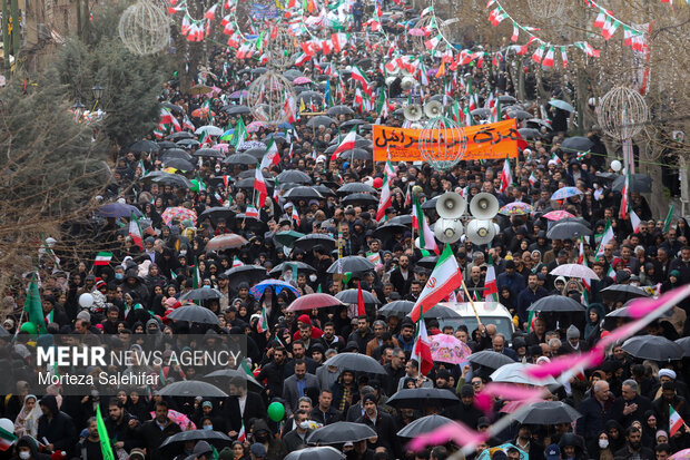 راهپیمایی ۲۲ بهمن در شهرکرد