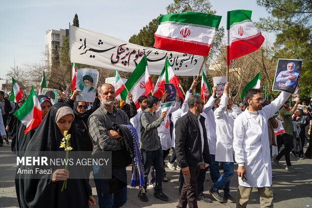 راهپیمایی ۲۲ بهمن در شیراز