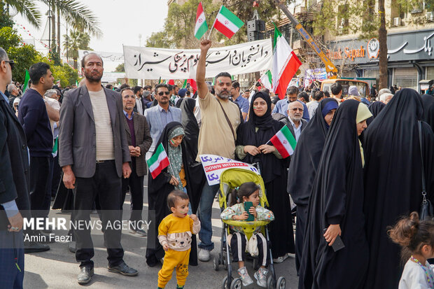 راهپیمایی ۲۲ بهمن در شیراز