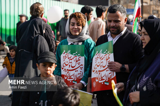 راهپیمایی ۲۲ بهمن در شیراز