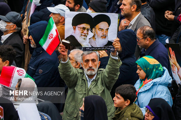 راهپیمایی ۲۲ بهمن در رشت