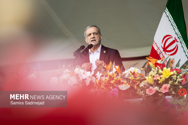 سخنرانی رئیس‌جمهور در مراسم چهل‌وهفتمین سالگرد پیروزی انقلاب اسلامی