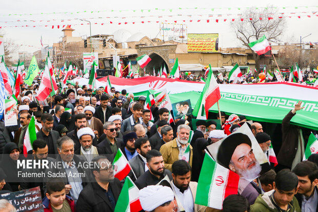 زیر پرچم الله نشان