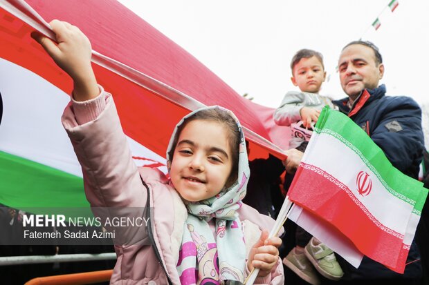 زیر پرچم الله نشان