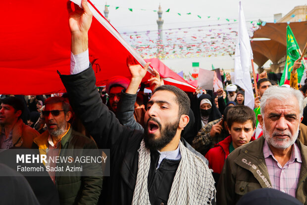 زیر پرچم الله نشان