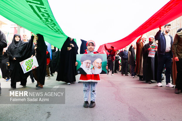 زیر پرچم الله نشان