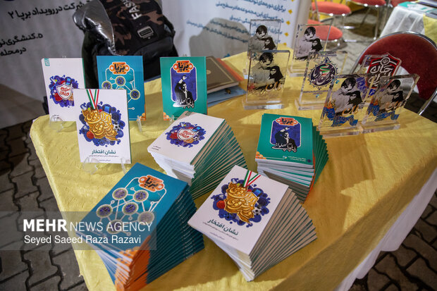 کارگاه ایده‌ها و تجربه‌های حلقه‌های میانی