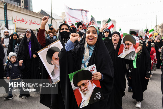 راهپیمایی ۲۲ بهمن در مشهد