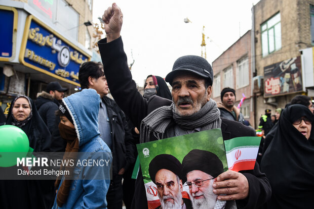 راهپیمایی ۲۲ بهمن در مشهد