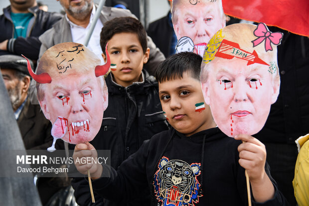 راهپیمایی ۲۲ بهمن در مشهد