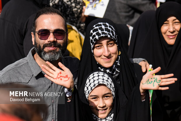 راهپیمایی ۲۲ بهمن در مشهد