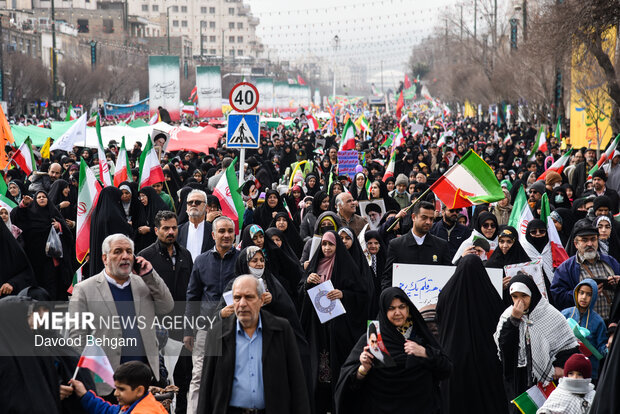 راهپیمایی ۲۲ بهمن در مشهد