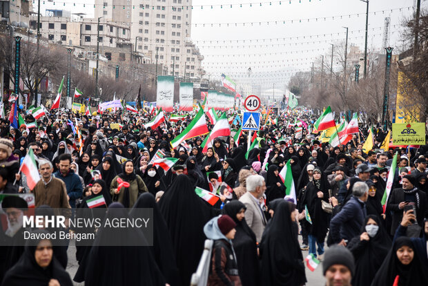 راهپیمایی ۲۲ بهمن در مشهد
