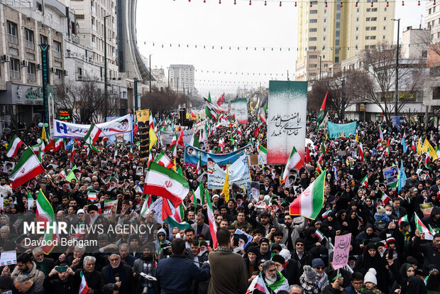 راهپیمایی ۲۲ بهمن در مشهد