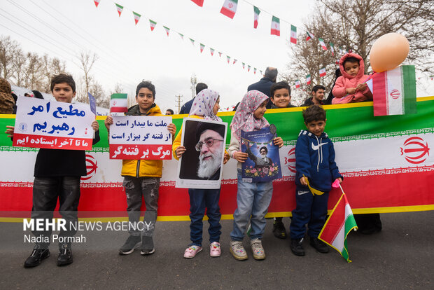 راهپیمایی ۲۲ بهمن در کرج