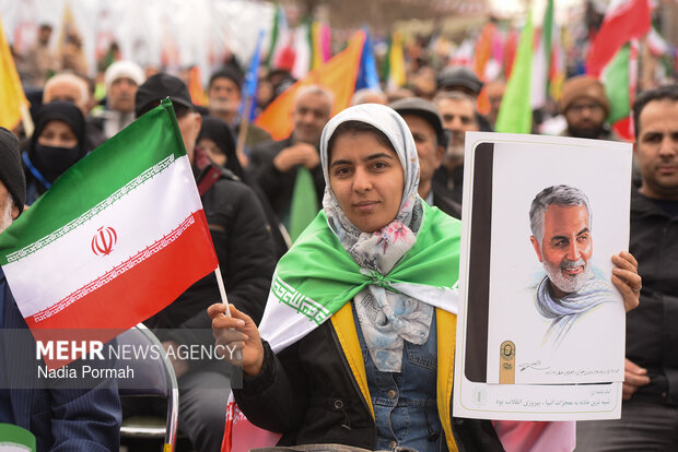 راهپیمایی ۲۲ بهمن در کرج