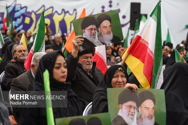 راهپیمایی ۲۲ بهمن در کرج