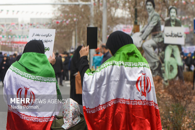 راهپیمایی ۲۲ بهمن در کرج