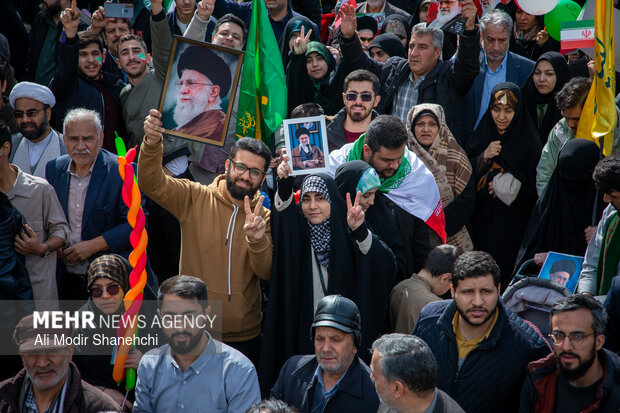 راهپیمایی ۲۲ بهمن در مشهد
