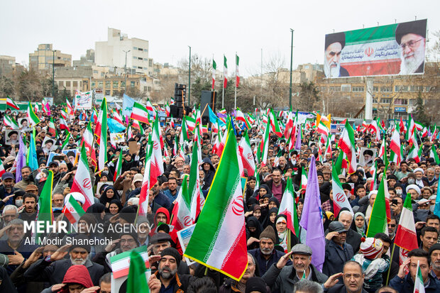 راهپیمایی ۲۲ بهمن در مشهد