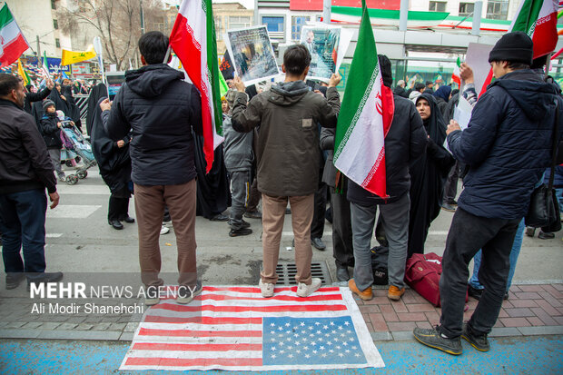 راهپیمایی ۲۲ بهمن در مشهد