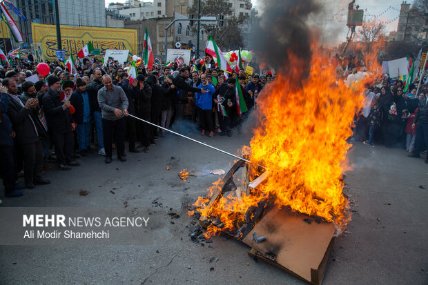 راهپیمایی ۲۲ بهمن در مشهد