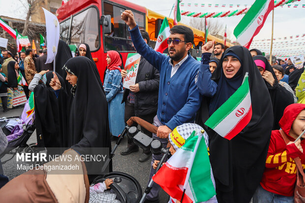 راهپیمایی ۲۲ بهمن در یزد