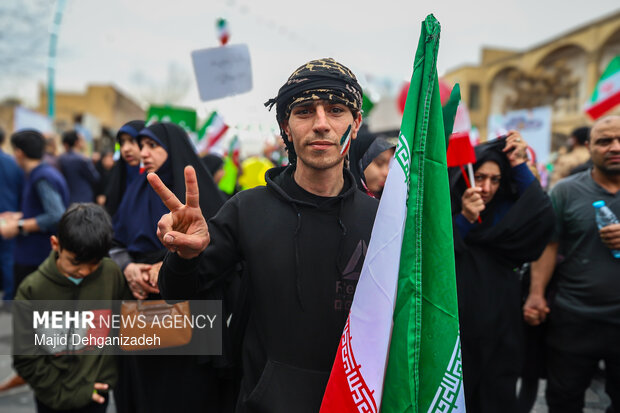 راهپیمایی ۲۲ بهمن در یزد