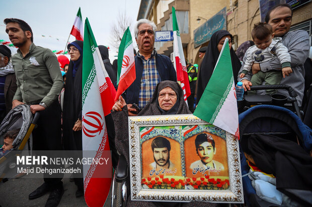 راهپیمایی ۲۲ بهمن در یزد