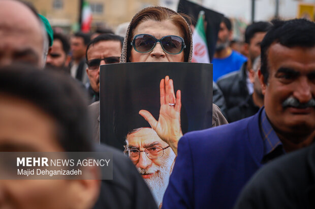 راهپیمایی ۲۲ بهمن در یزد