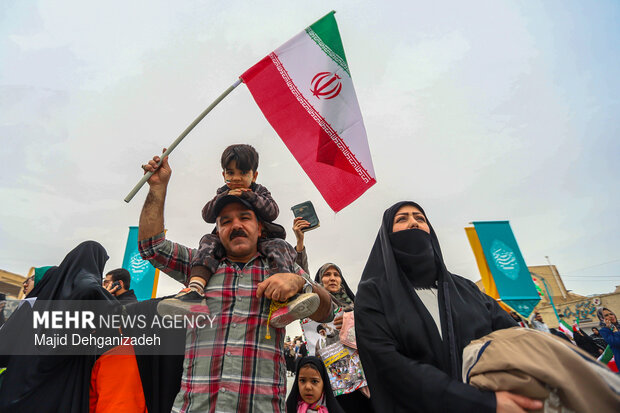 راهپیمایی ۲۲ بهمن در یزد