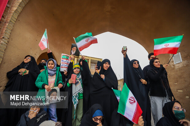 راهپیمایی ۲۲ بهمن در یزد