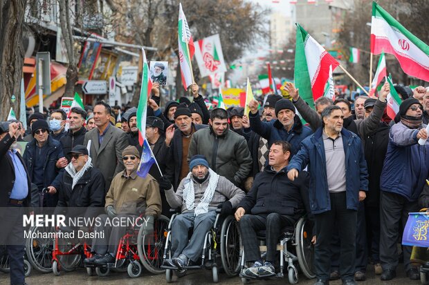 راهپیمایی ۲۲ بهمن در اردبیل