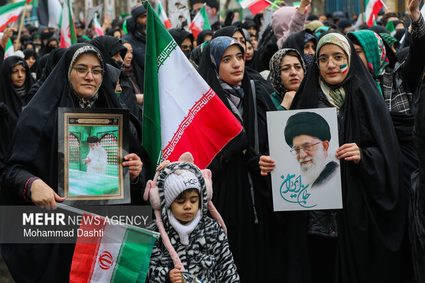 راهپیمایی ۲۲ بهمن در اردبیل