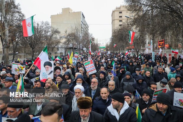 راهپیمایی ۲۲ بهمن در اردبیل