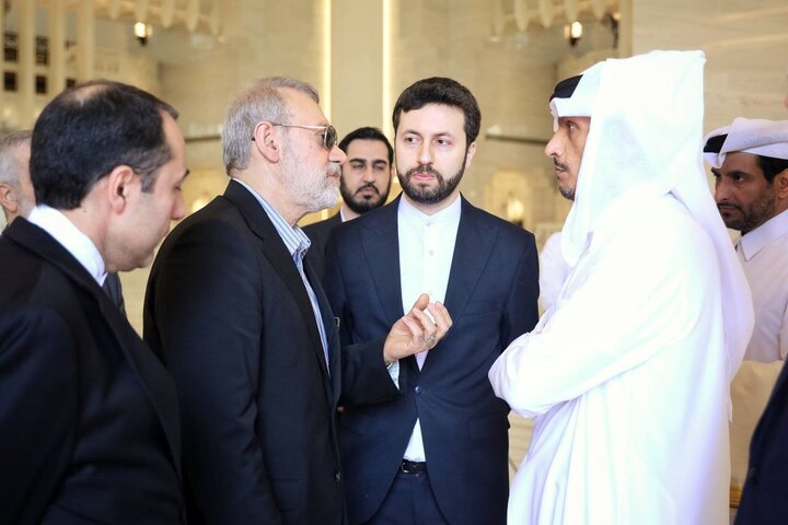 Iran's Larijani holds talks with Qatari FM in Doha
