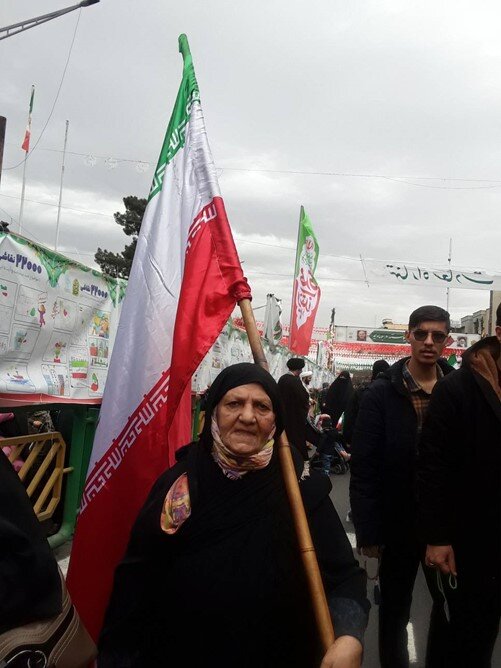 نگاهی متفاوت از ایستادگی ملت در سالگرد پیروزی انقلاب