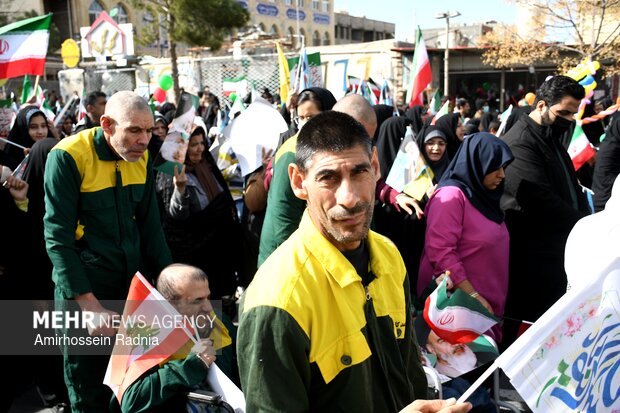 راهپیمایی ۲۲ بهمن در بیرجند